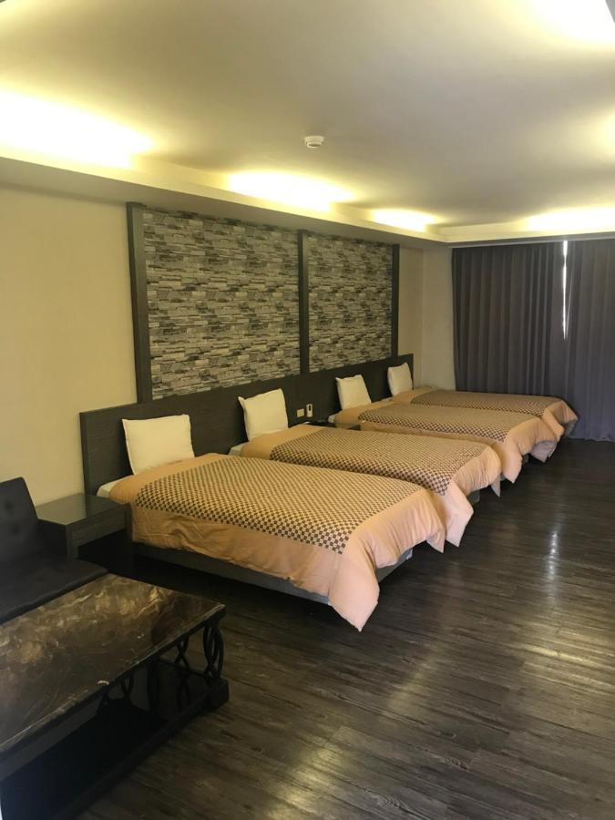 Carnival Motel Тайбей Екстер'єр фото