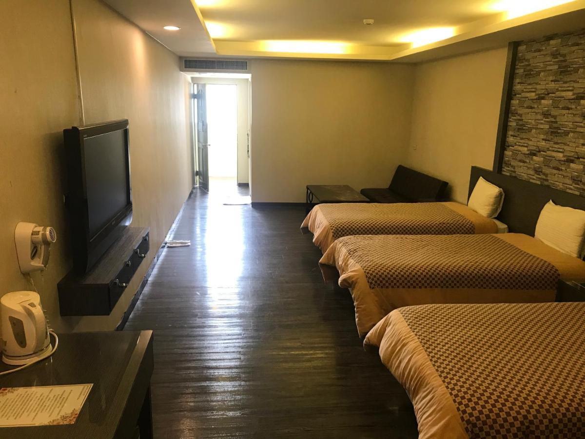 Carnival Motel Тайбей Екстер'єр фото