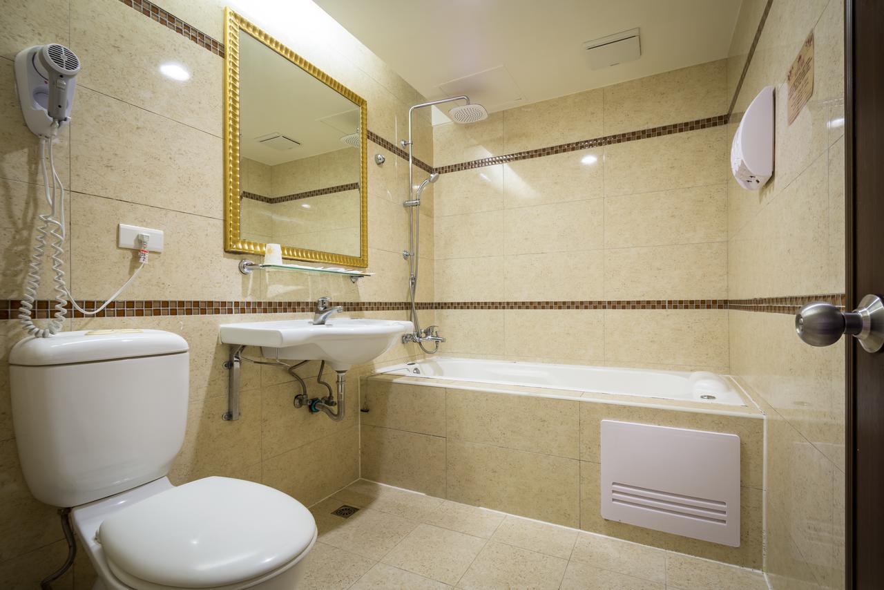 Carnival Motel Тайбей Екстер'єр фото