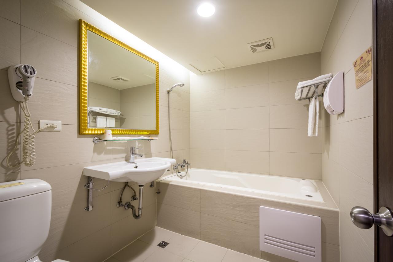 Carnival Motel Тайбей Екстер'єр фото