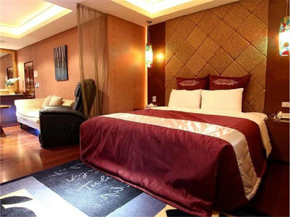 Carnival Motel Тайбей Екстер'єр фото