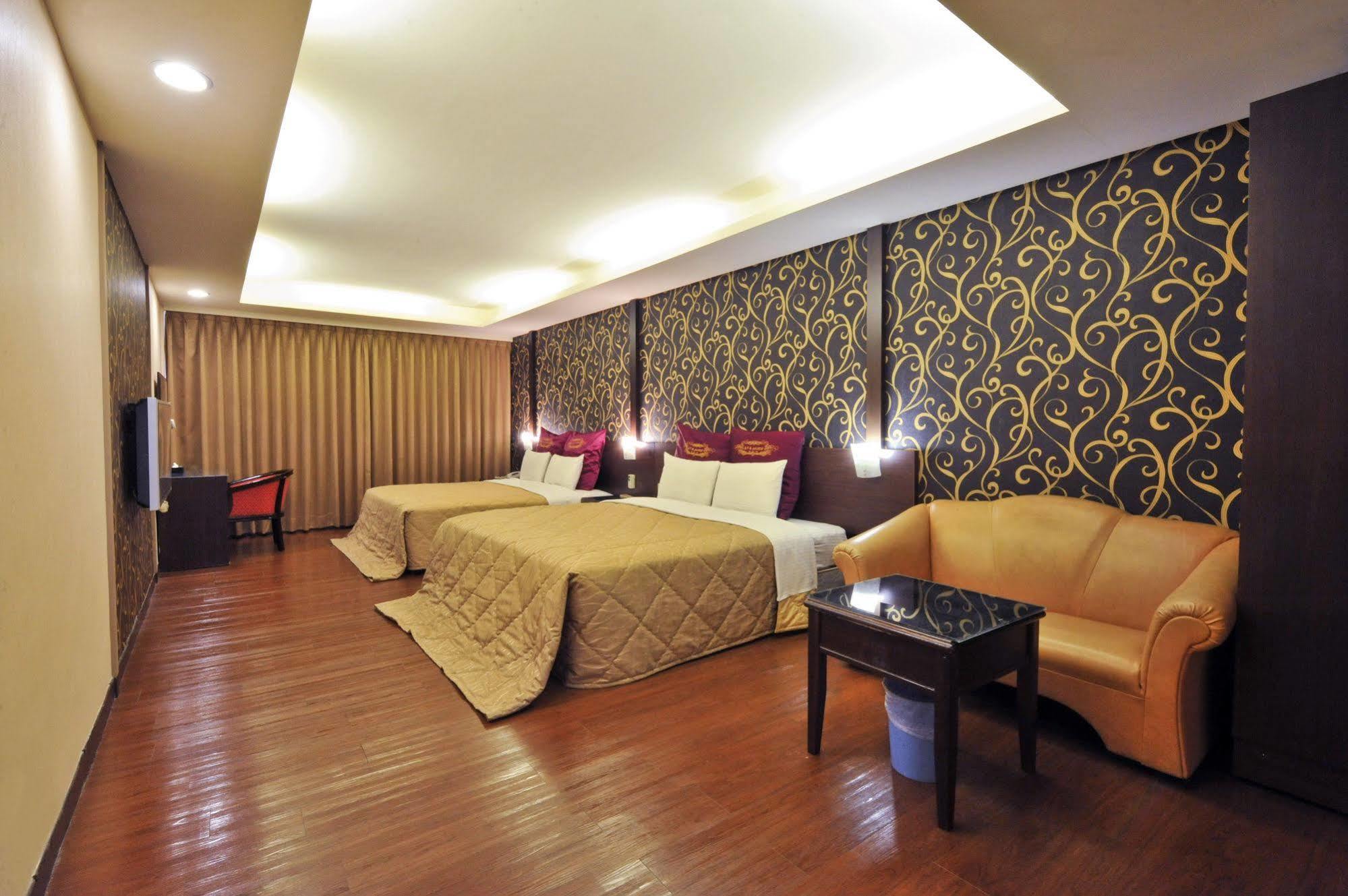 Carnival Motel Тайбей Екстер'єр фото