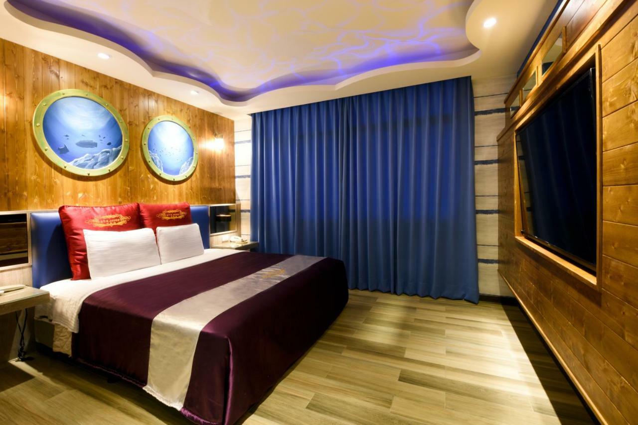 Carnival Motel Тайбей Екстер'єр фото