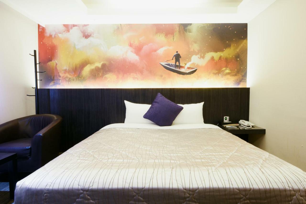 Carnival Motel Тайбей Екстер'єр фото