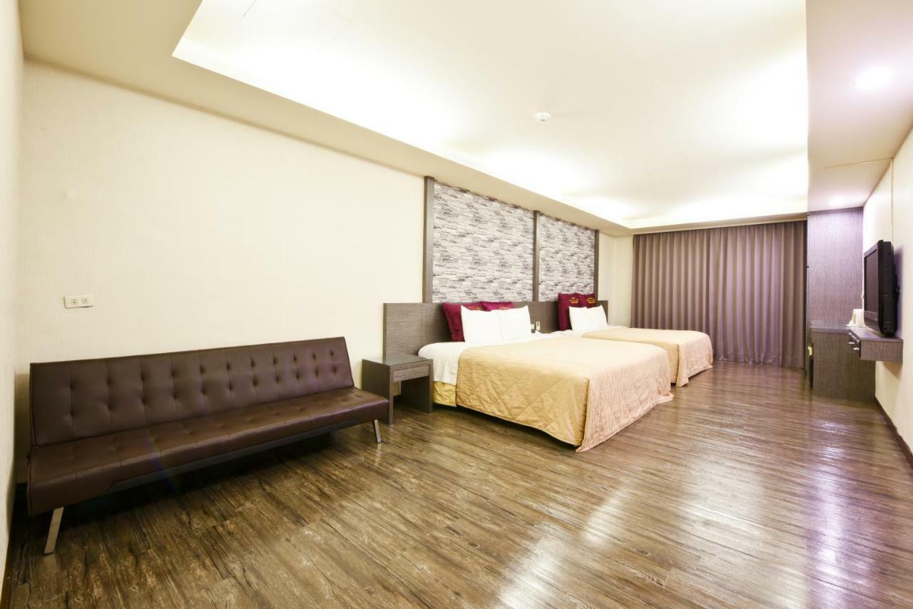 Carnival Motel Тайбей Екстер'єр фото