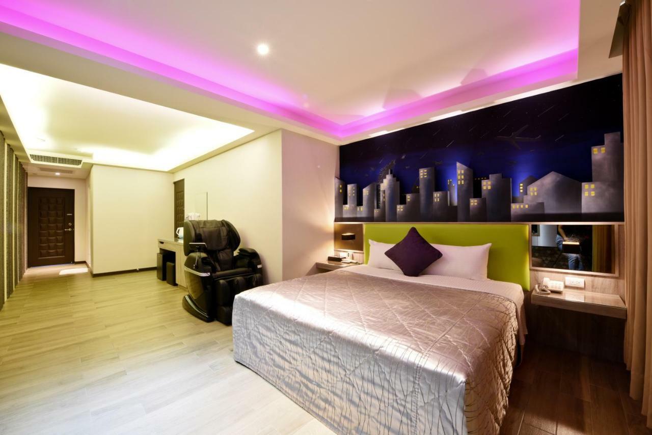 Carnival Motel Тайбей Екстер'єр фото