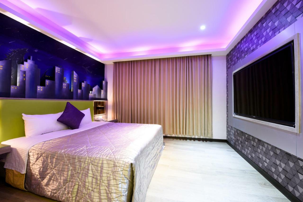 Carnival Motel Тайбей Екстер'єр фото