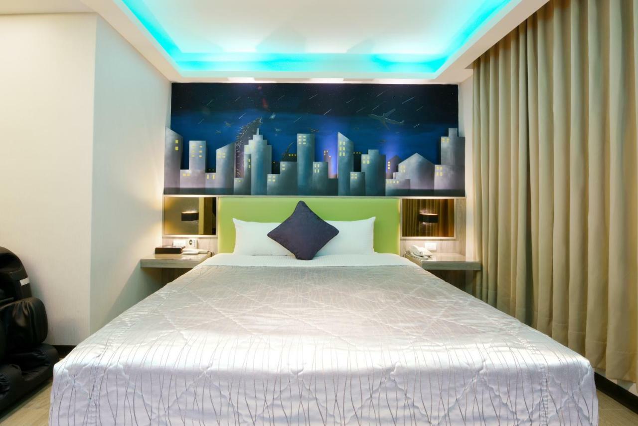 Carnival Motel Тайбей Екстер'єр фото